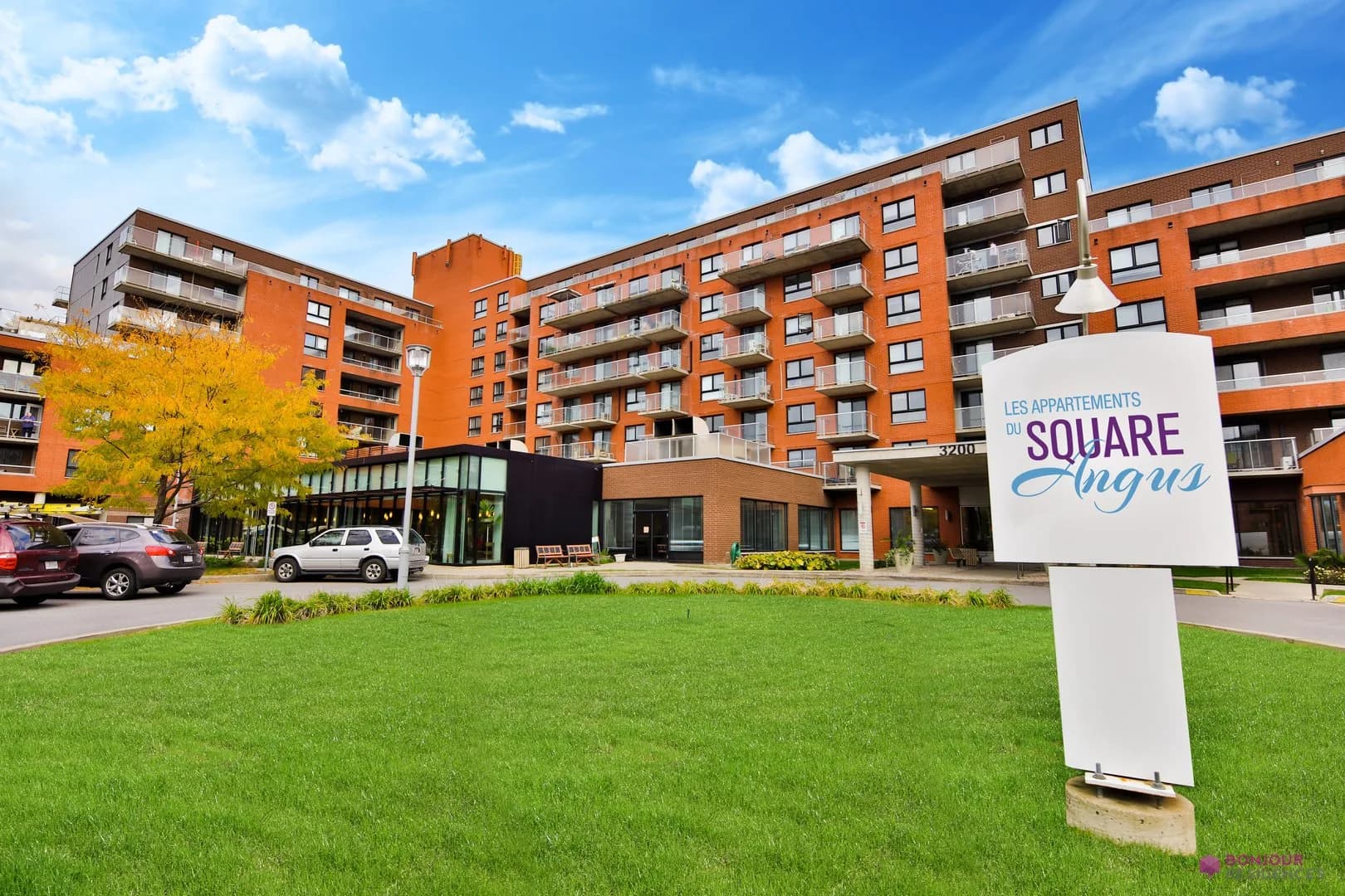 Photo 1 sur 6, Les appartements du Square Angus